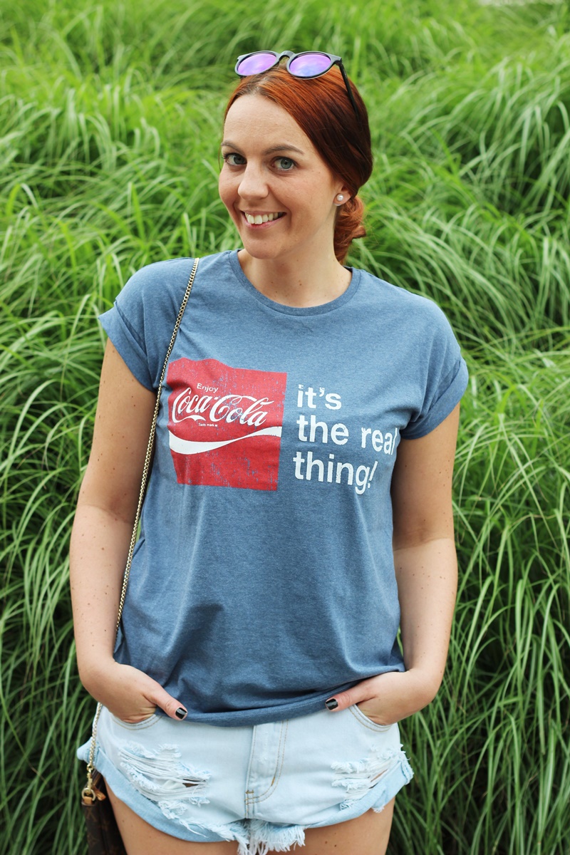 Outfit City Nights Coca Cola Shirt6