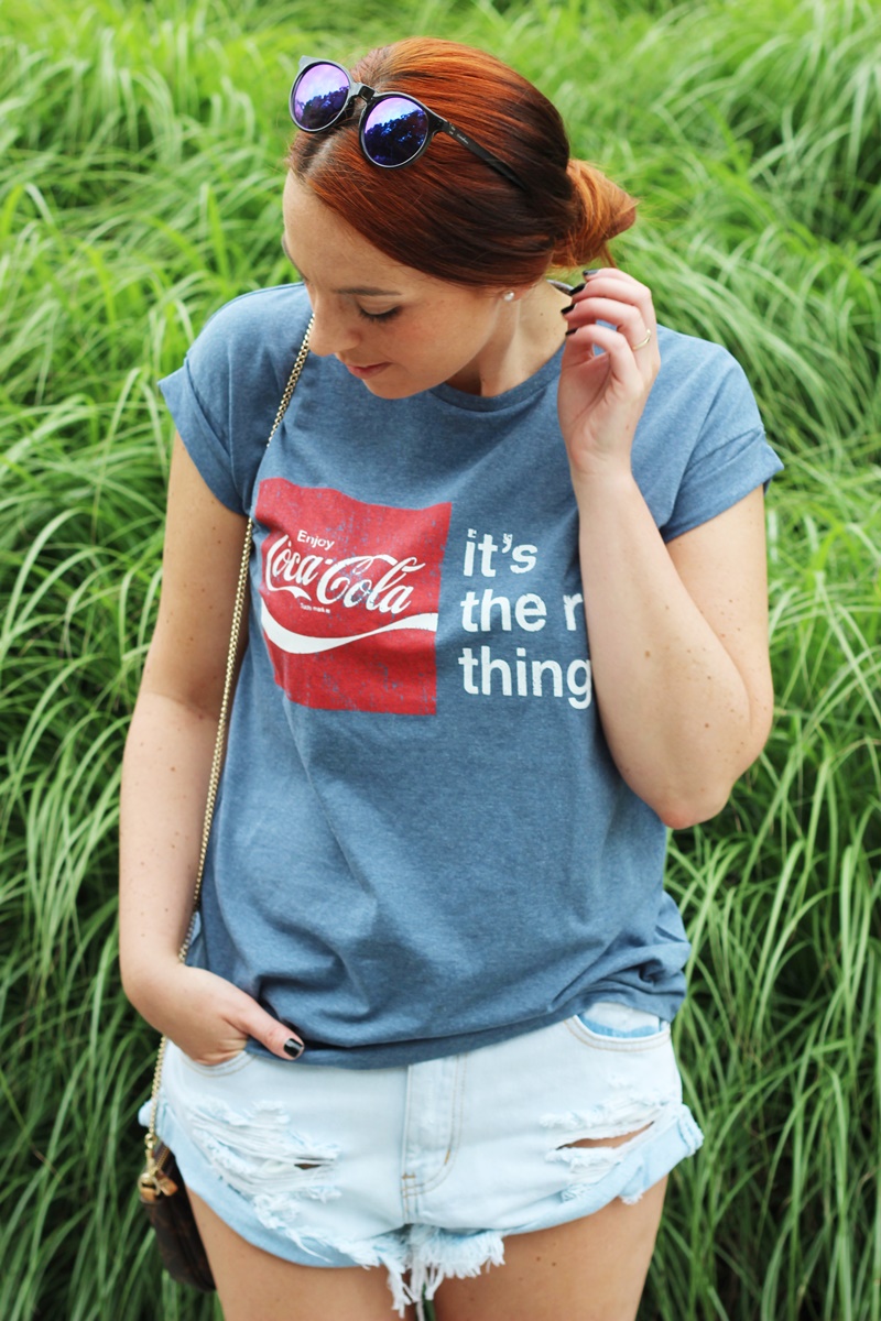 Outfit City Nights Coca Cola Shirt8