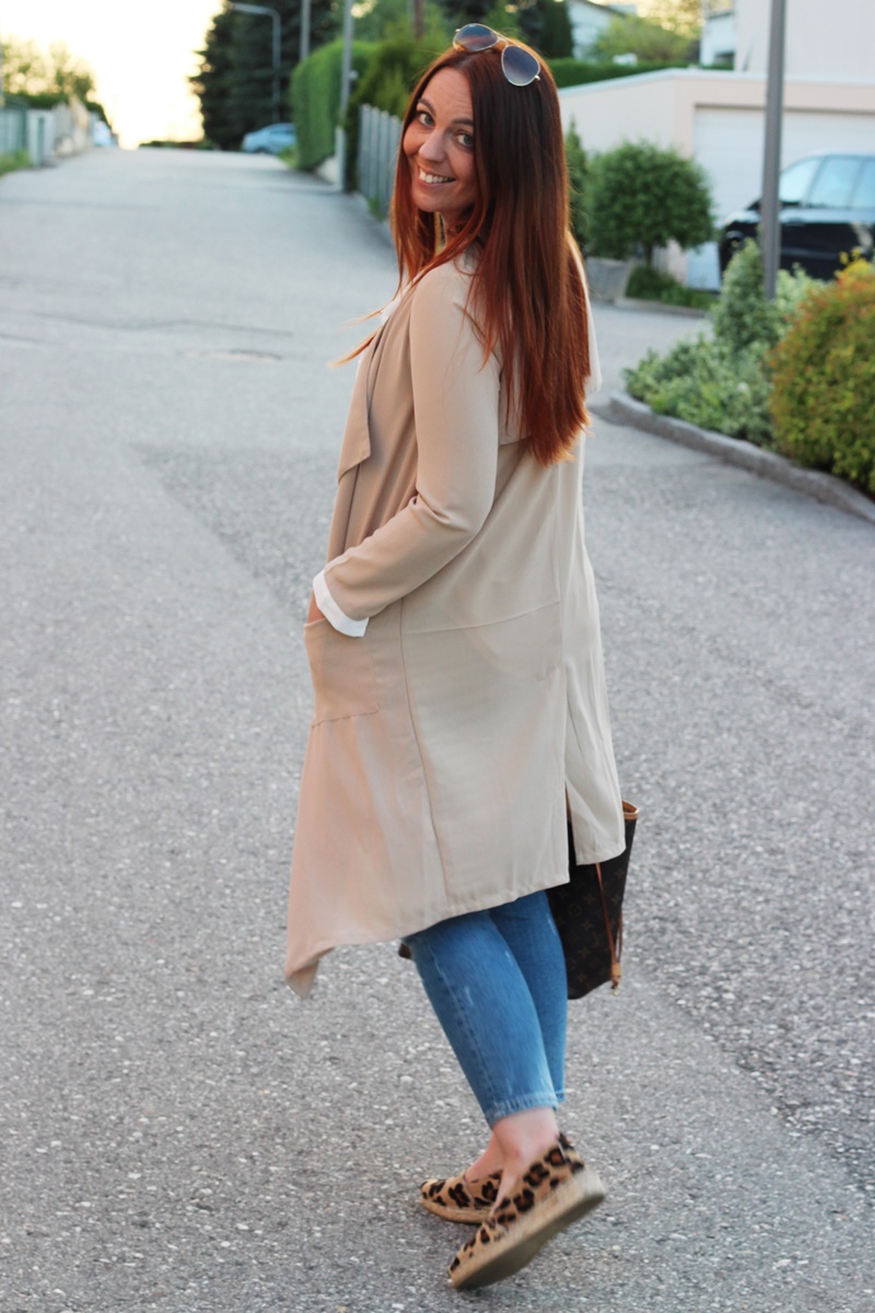 Outfit Trench Attitude10