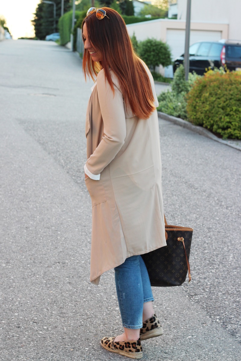 Outfit Trench Attitude9