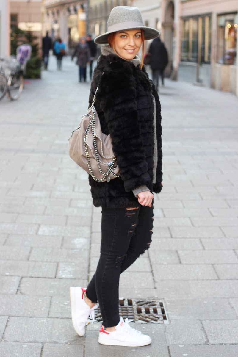 Black & Grey-Outfit 7