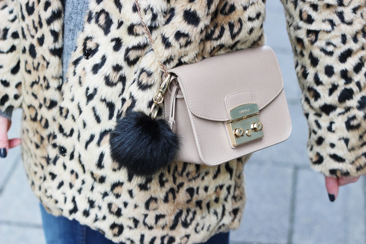 Outfit-Leo-in-the-City-Linz 11