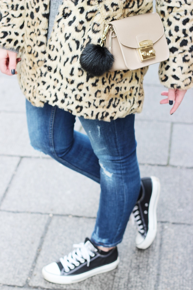 Outfit-Leo-in-the-City-Linz 12